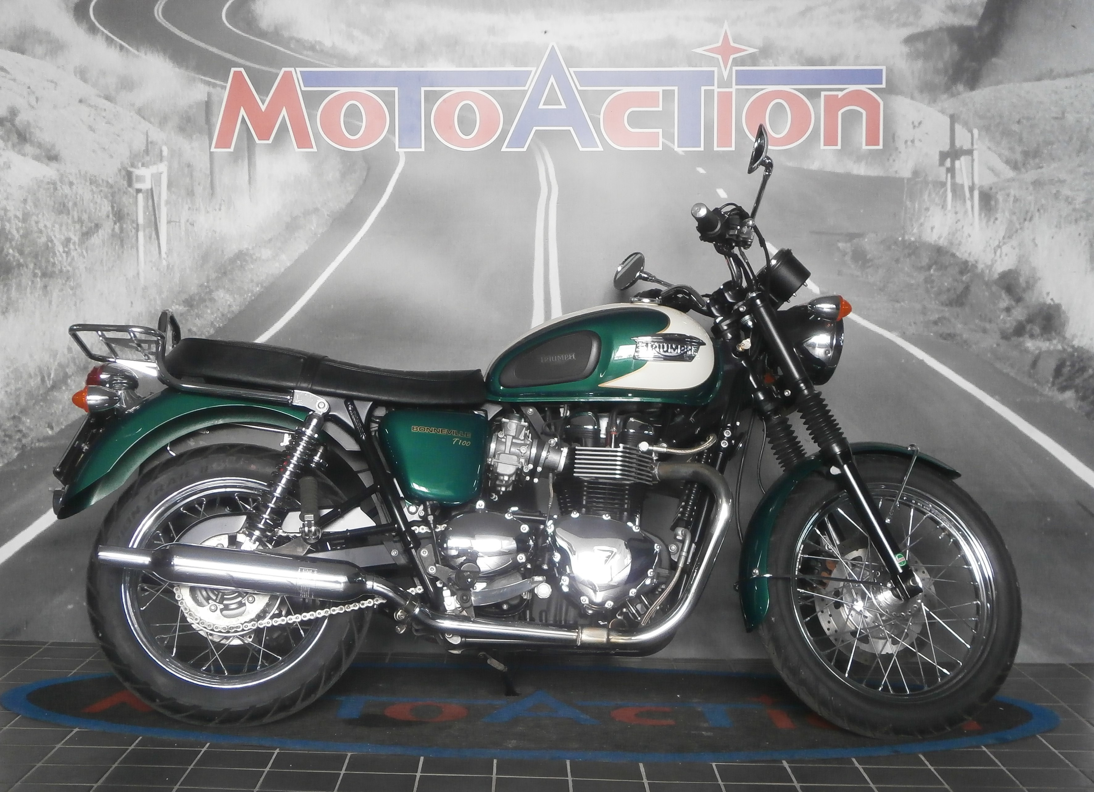 TRIUMPH BONNEVILLE T100 2009 Moto Action concessionaria a