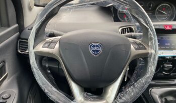 Lancia Ypsilon 1.2 69 CV 5 porte Gold completo