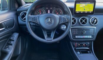 Mercedes-Benz A 180 d Business auto completo