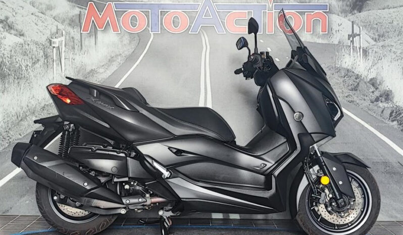 YAMAHA XMAX 400 – 2018 completo