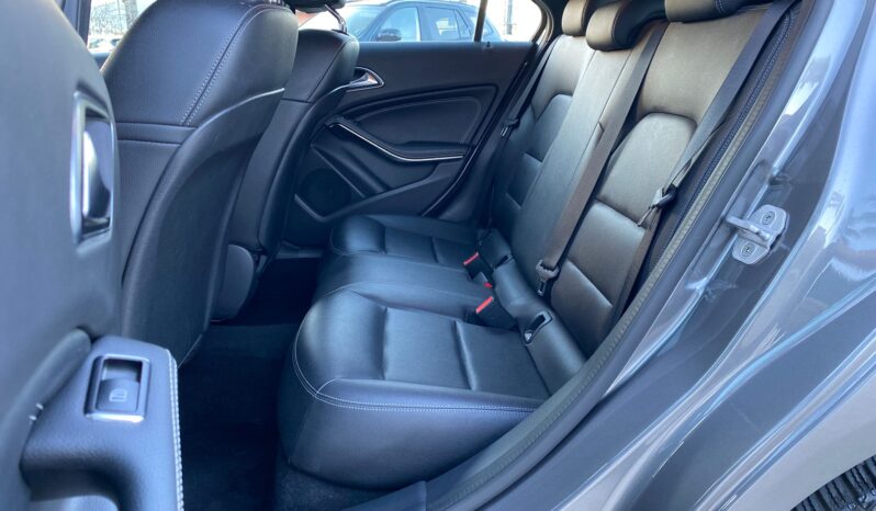 Mercedes-Benz A 180 d Business auto completo