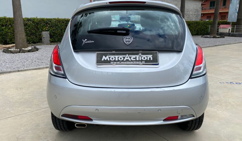 Lancia Ypsilon 1.2 69 CV 5 porte Gold completo