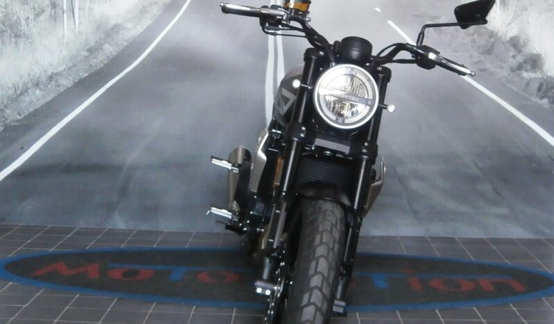BRIXTON CROSSFIRE 500 X – KM0 completo