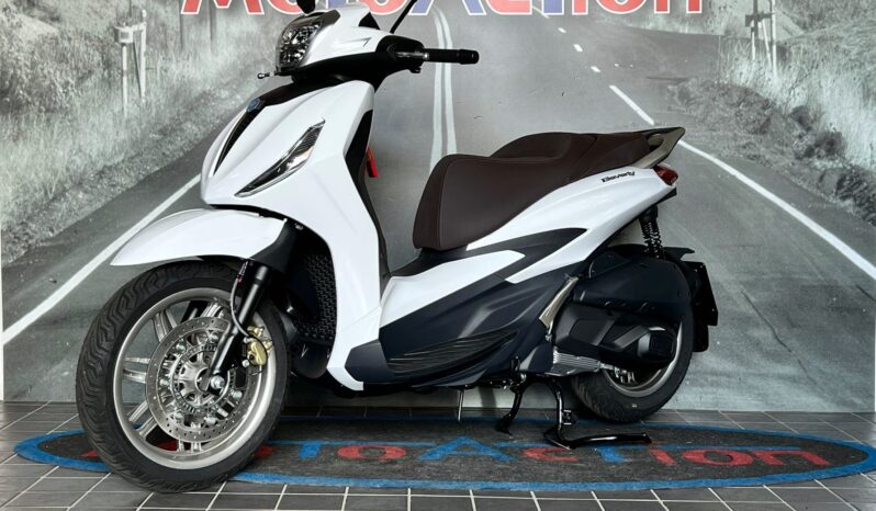 PIAGGIO BEVERLY 300 completo