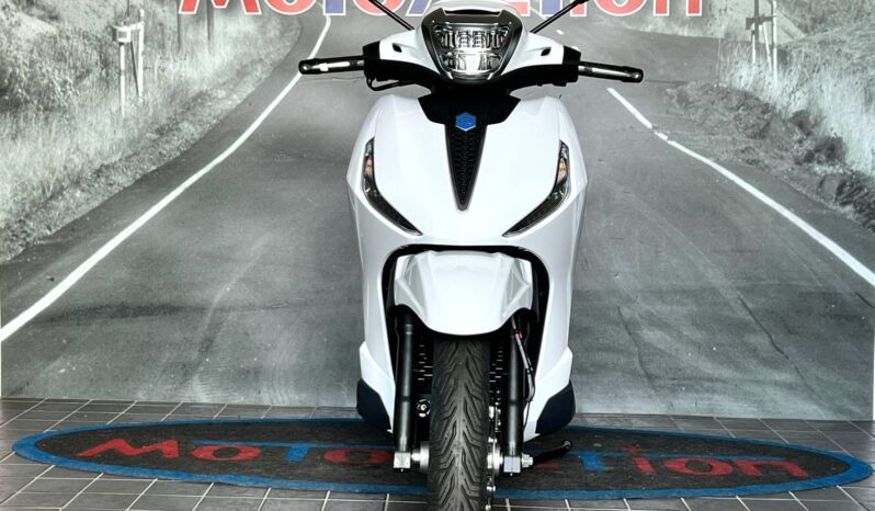PIAGGIO BEVERLY 300 completo