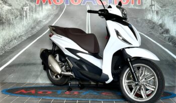 PIAGGIO BEVERLY 300 completo