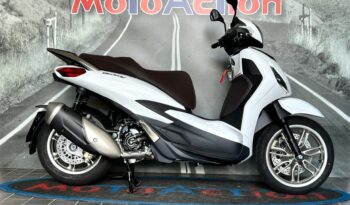 PIAGGIO BEVERLY 300 completo