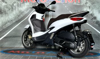 PIAGGIO BEVERLY 300 completo