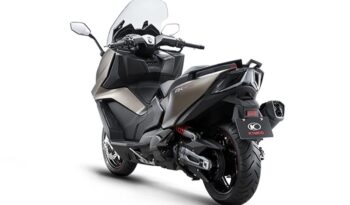 KYMCO AK550 PREMIUM completo