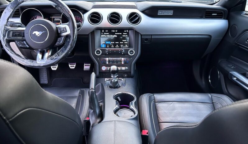 Ford Mustang Fastback 2.3 ecoboost 317cv completo