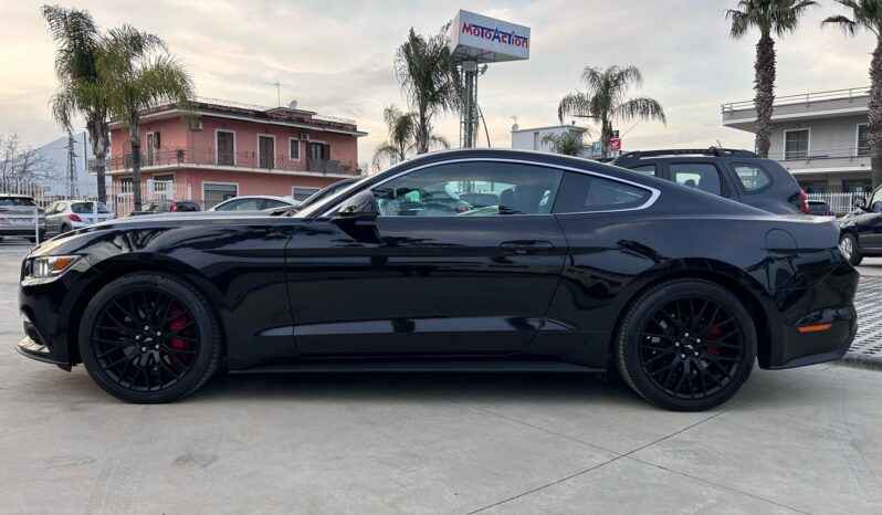 Ford Mustang Fastback 2.3 ecoboost 317cv completo