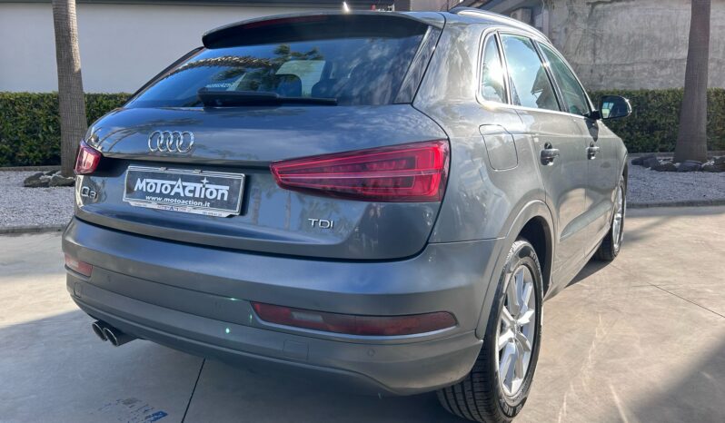 Audi Q3 2.0 tdi Business 120cv s-tronic completo