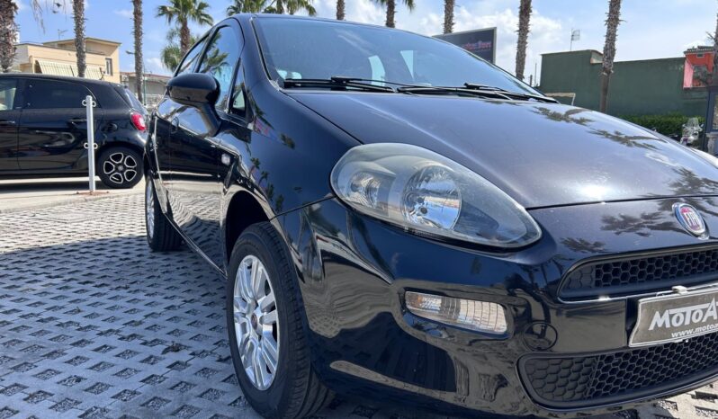 Fiat Punto Punto 5p 1.4 natural power 70cv completo