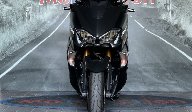 YAMAHA T-MAX 530 SX – 2017 completo