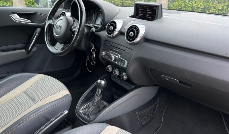 Audi A1 SPB 1.6 tdi Ambition s-tronic completo