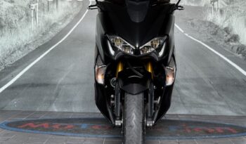 YAMAHA T-MAX 530 – 2019 completo