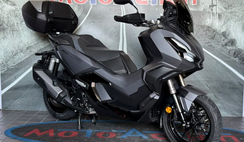 Honda ADV 350 – 2022 completo
