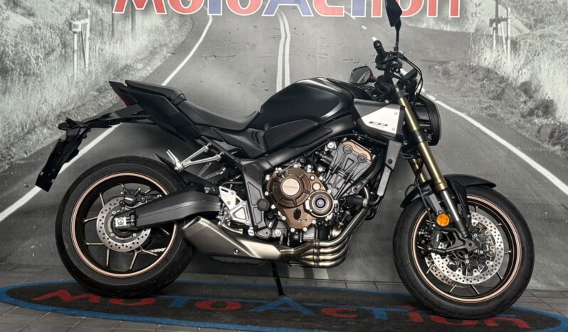 Honda CB650R – 2026 completo
