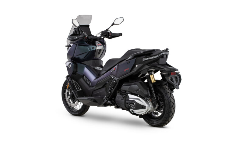 Voge Sfida SR450X completo